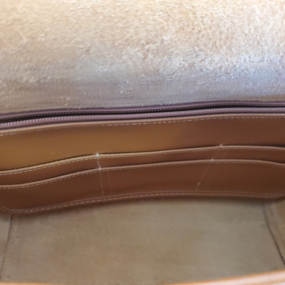 Vintage Dooney and Bourke All-Weather Leather - Picture 6 of 7